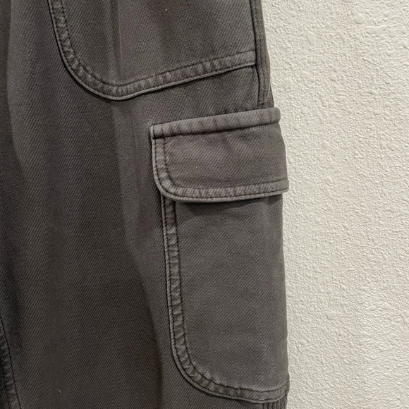 Athleta Farallon Cargo Crop Pants in Cypress Green Size 4 - Picture 5 of 9